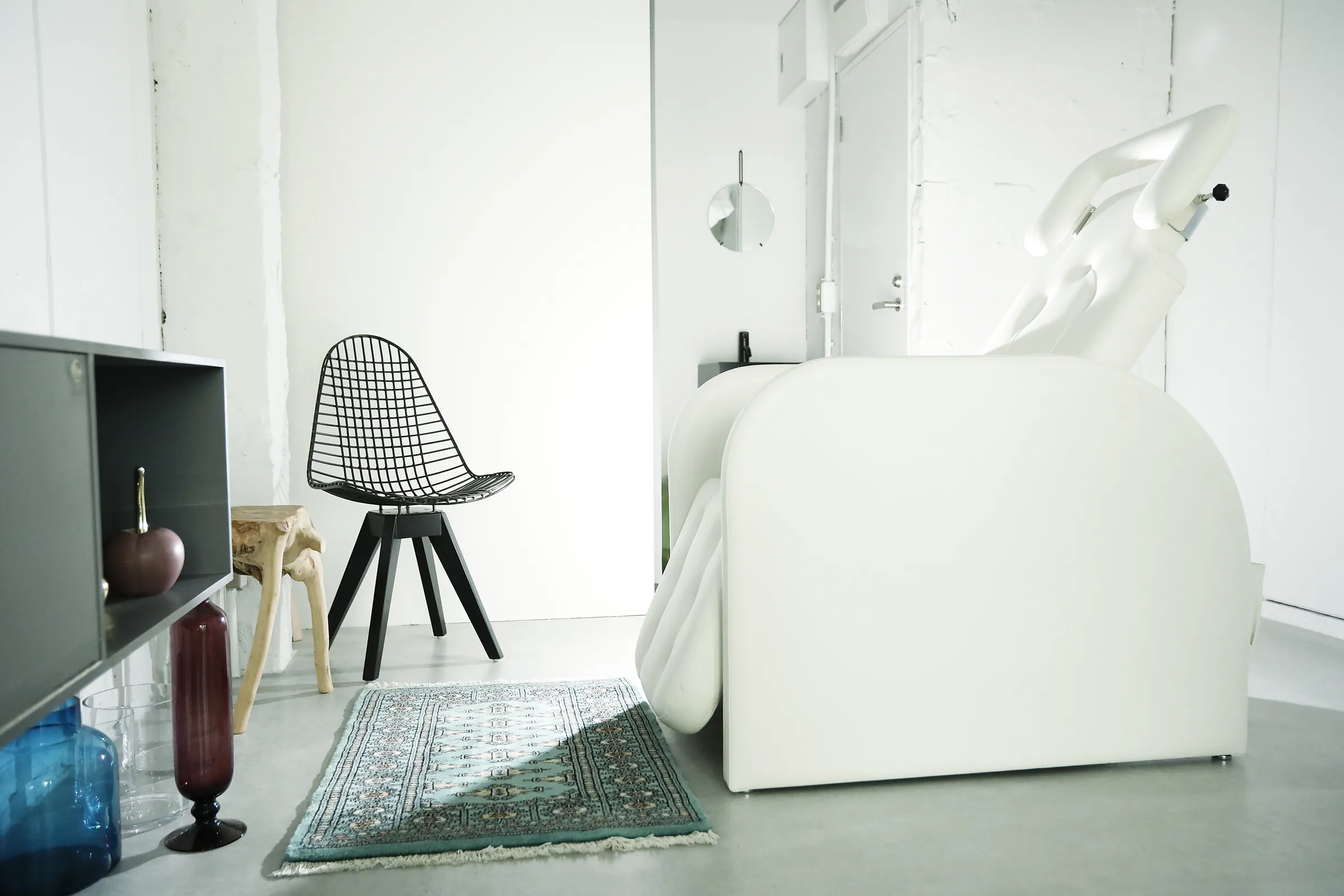 atelier b.